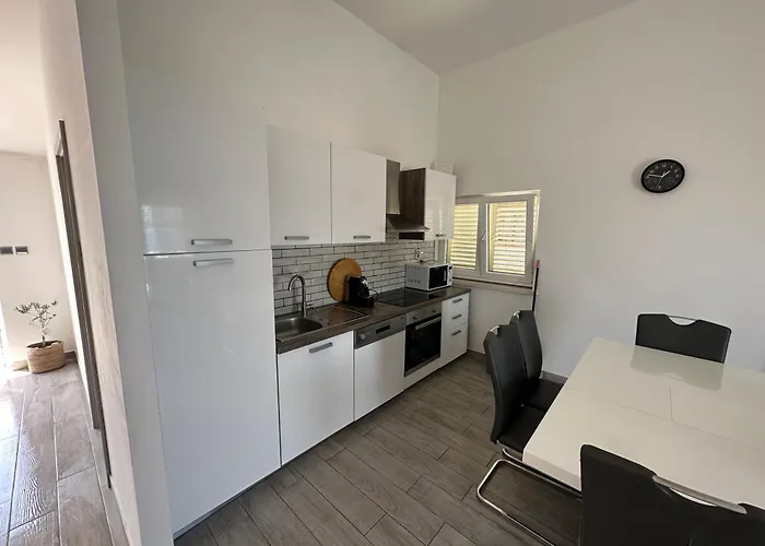 By The Sea Korcula - 9158 * 룸바르다